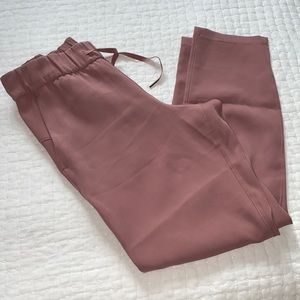 Light pink lulu lemon pants